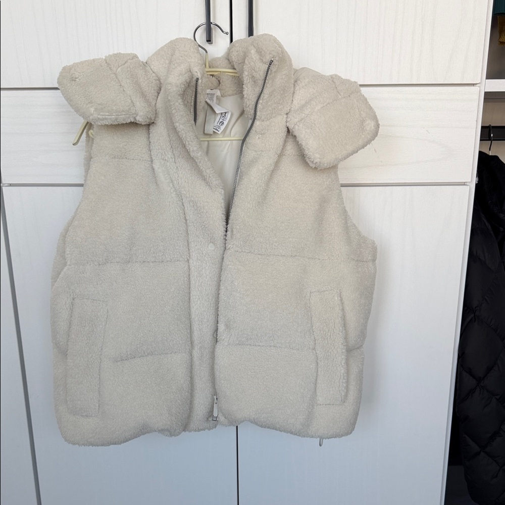 lululemon wunder puff 500-down-fill cropped Vest  （color : bone ）